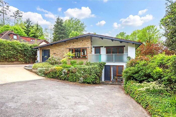 4 Bedroom Detached House For Sale In Beacon Hill Road, Ewshot, Farnham, Surrey, GU10