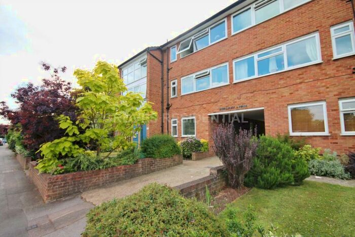 1 Bedroom Flat To Rent In Sandal Road, New Malden, KT3