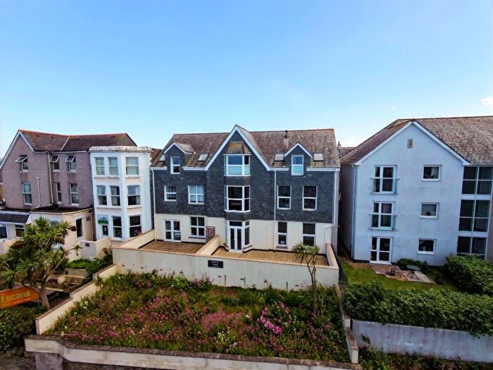 2 Bedroom Flat For Sale In Mount Wise, Newquay, TR7