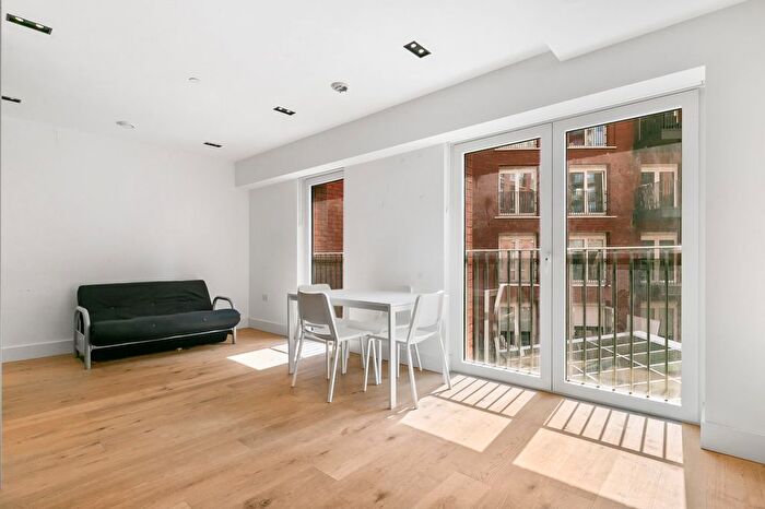 Studio To Rent In Exchange Gardens, Oval, SW8