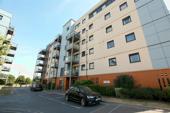 2 Bedroom Flat To Rent In Groombridge Avenue, Eastbourne, BN22
