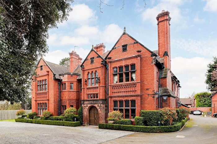 2 Bedroom Flat For Sale In West Bank, Chester, CH1