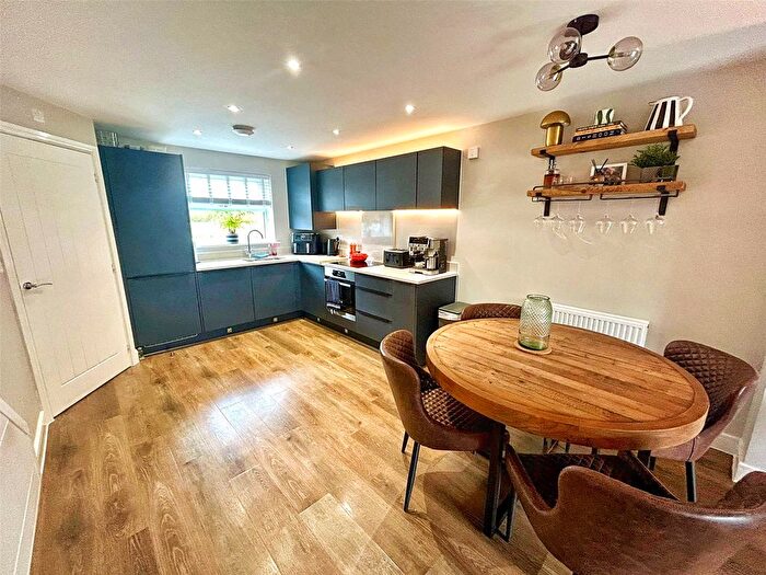 3 Bedroom Semi-detached House For Sale In Broadoak Lane, Ashton-Under-Lyne, Greater Manchester, OL6