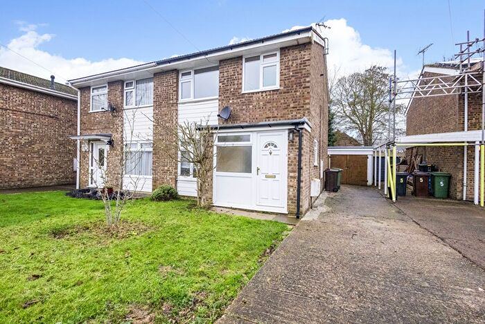 3 Bedroom Semi-Detached House For Sale In Knaves Acre, Headcorn, Ashford, Kent, TN27