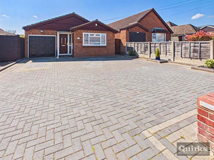 3 Bedroom Detached Bungalow For Sale In Carlton Road, Wickford, SS11