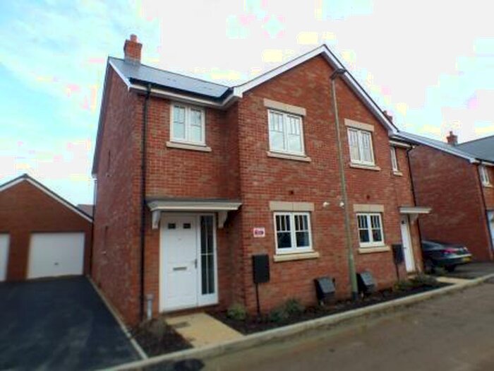 3 Bedroom Semi-Detached House To Rent In Emery Avenue, Gloucester, GL1