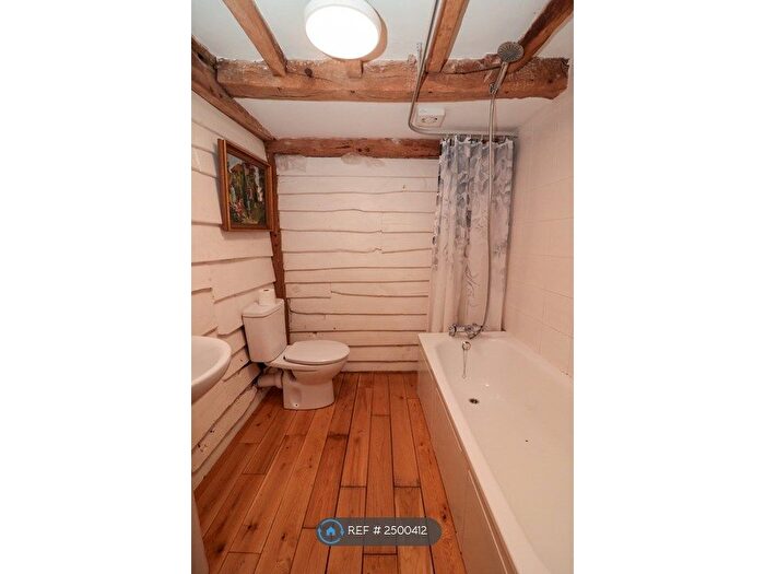 1 Bedroom Detached House To Rent In Thorncombe Street, Bramley Guildford, GU5