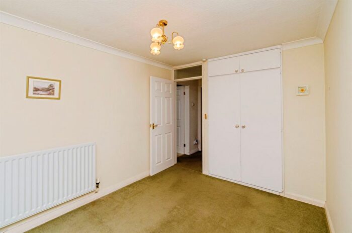 2 Bedroom Semi-Detached Bungalow For Sale In Belmont Avenue, Cannock, WS11