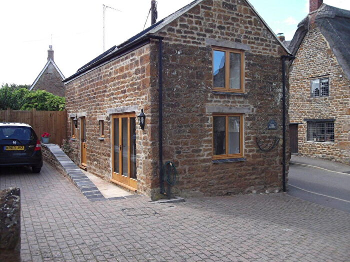 1 Bedroom Apartment To Rent In Banbury Lane, Byfield, Daventry, NN11