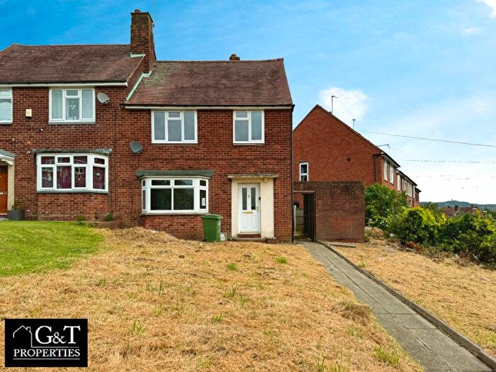 Flat To Rent In Wavell Road, Brierley Hill, DY5