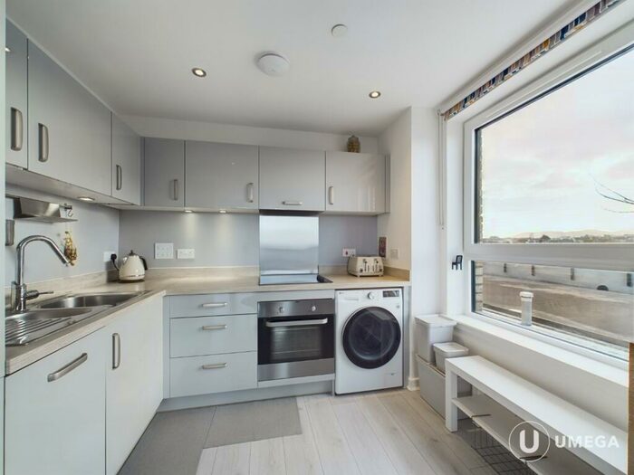 2 Bedroom Flat To Rent In Kingsburgh Crescent, Granton, Edinburgh, EH5