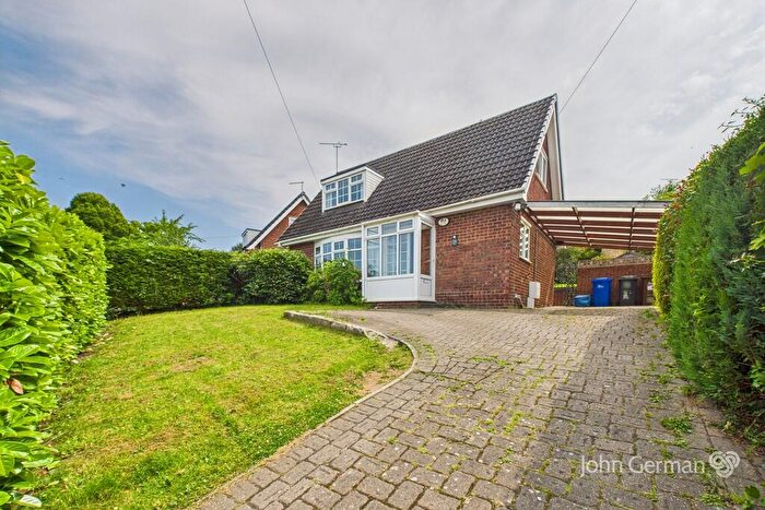 3 Bedroom Detached Bungalow For Sale In Dalebrook Road, Burton-on-Trent, DE15