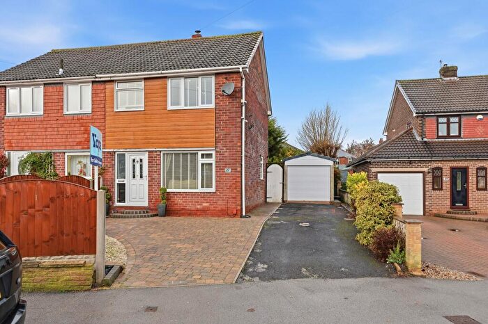 3 Bedroom Semi-Detached House For Sale In Fellowsfield Way, Rotherham, S61