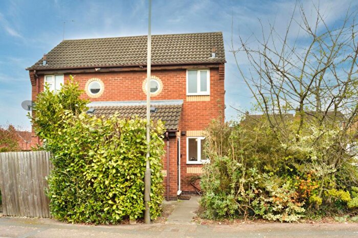 1 Bedroom Town House To Rent In Althorp Close, Aylestone, Leicester, LE2