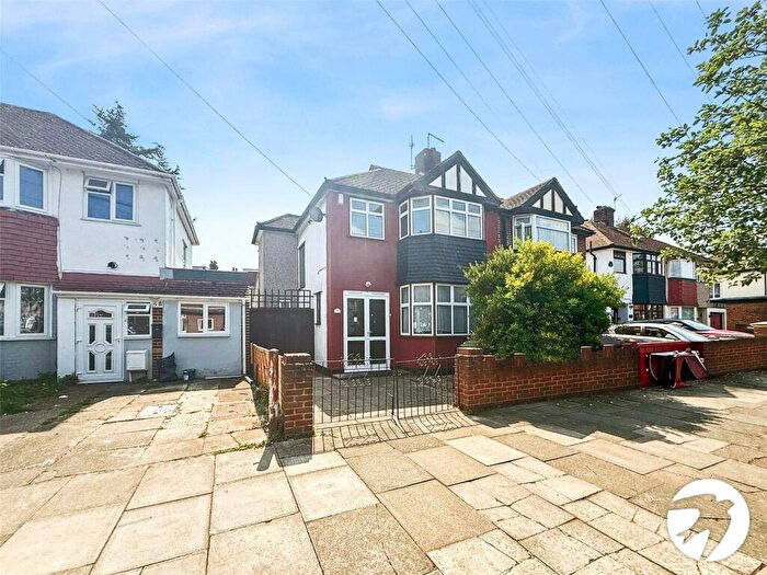 3 Bedroom Terraced House To Rent In Brookdene Road, London, SE18