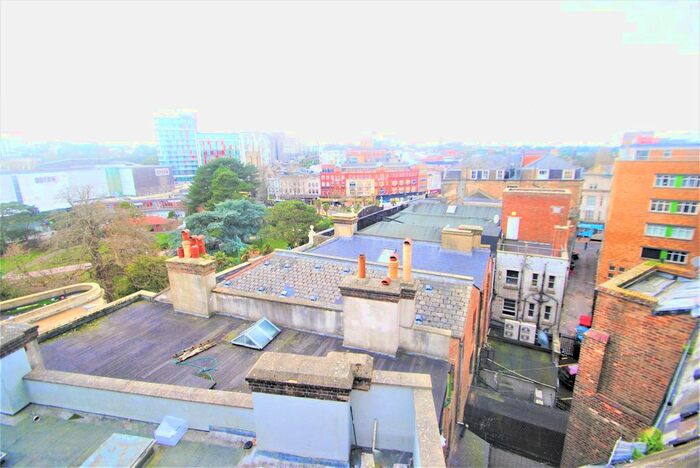 3 Bedroom Flat To Rent In Post Office Road, Bournemouth, BH1