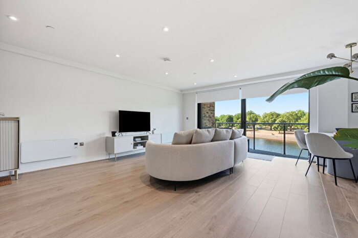 1 Bedroom Apartment For Sale In Wilford Lane, West Bridgford, Nottingham, Nottinghamshire, NG2