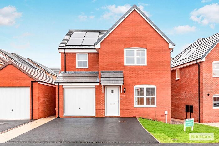 4 Bedroom Property To Rent In Poppy Way, Northampton, NN6