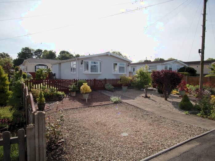 2 Bedroom Mobile/park Home For Sale In Primrose Hill, Somerton, TA11