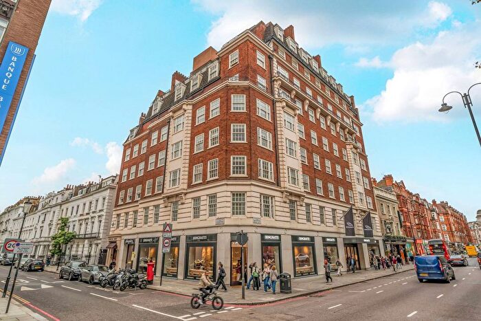 2 Bedroom Flat For Sale In Ovington Court, Knightsbridge, London, SW3