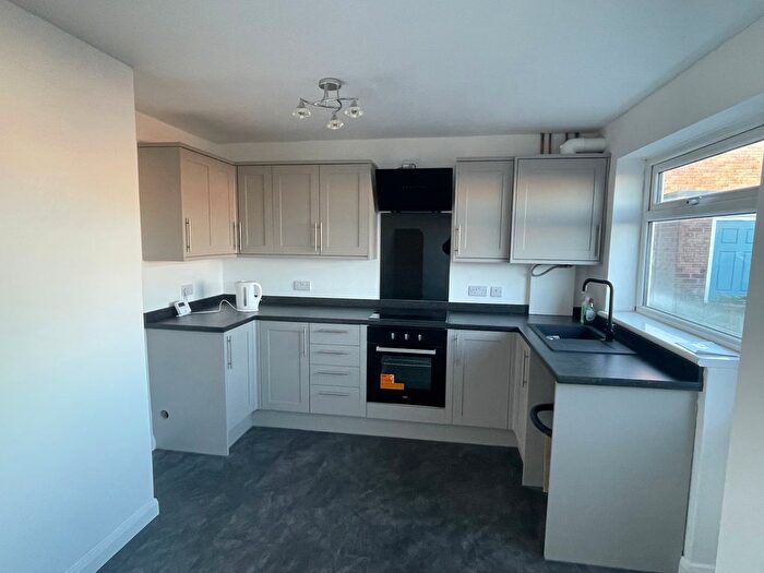 3 Bedroom Town House To Rent In Marlborough Rise, Sheffield, S26