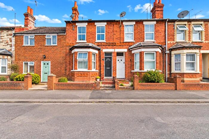 2 Bedroom Apartment For Sale In Tidmarsh Street, Reading, Berkshire, RG30