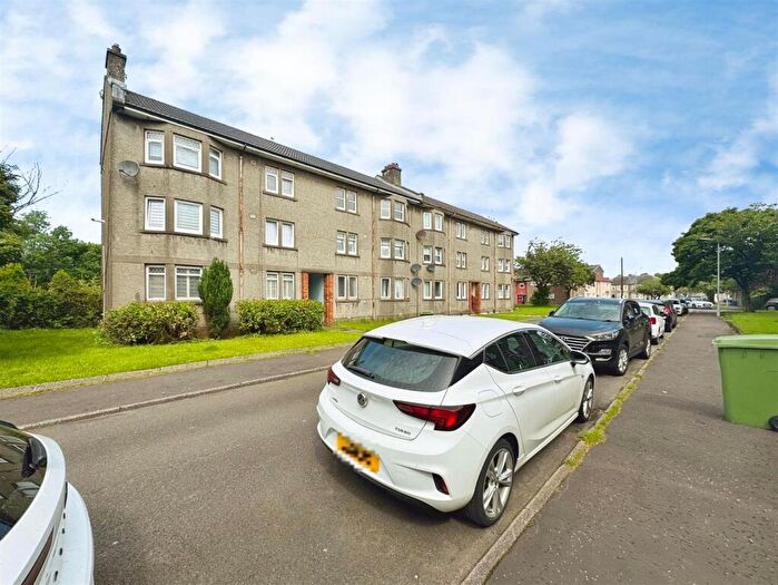 2 Bedroom Flat To Rent In Eastfield Crescent, Dumbarton, G82