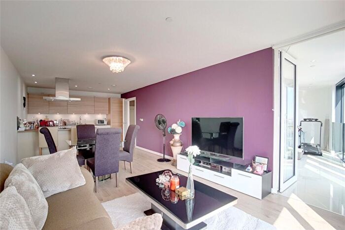 2 Bedroom Apartment To Rent In Unex Tower, Station Street, Stratford, E15