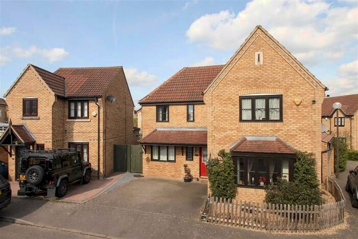 4 Bedroom Detached House To Rent In Abbeydore Grove, Monkston, Milton Keynes, MK10