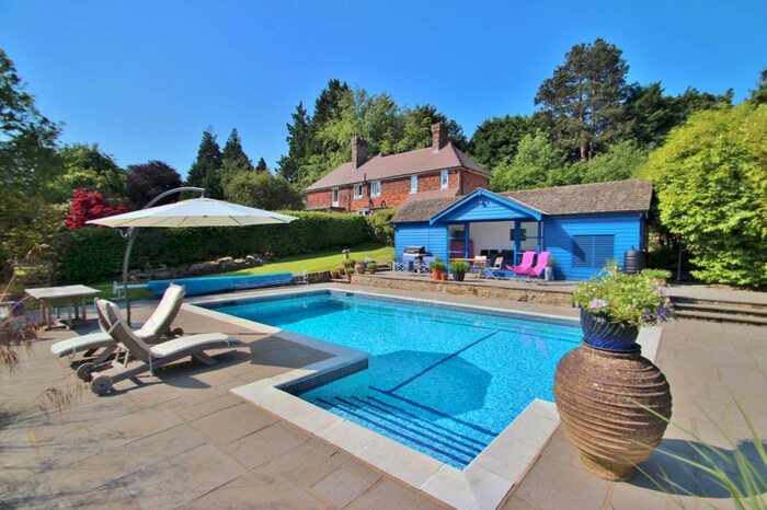 4 Bedroom Property For Sale In Fir Toll Road, Mayfield, TN20