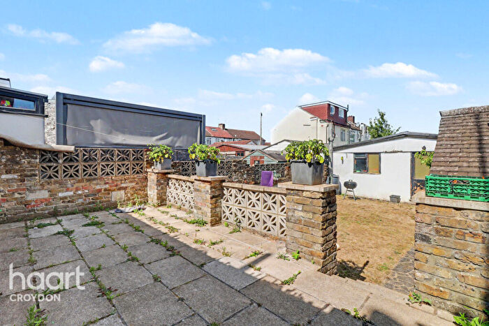 4 Bedroom Terraced House For Sale In Stafford Road, Croydon, CR0