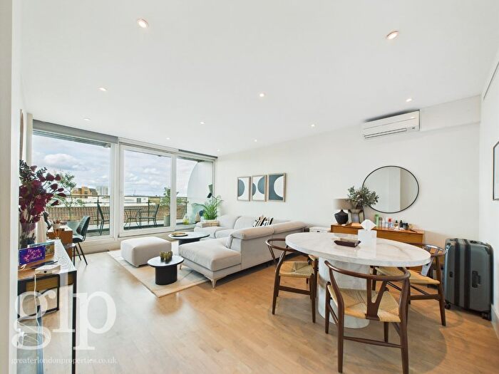 1 Bedroom Flat To Rent In Edwards Mews, London, Greater London, Marylebone, W1U