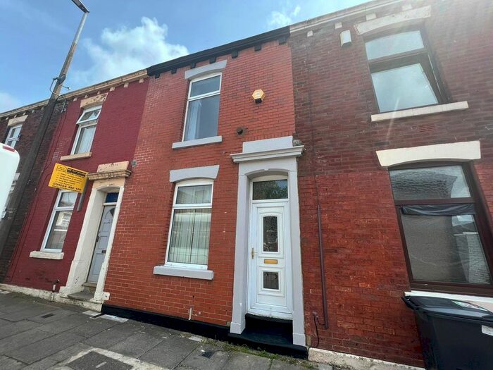 2 Bedroom Terraced House To Rent In Mosley Street, Blackburn, Lancashire, BB2