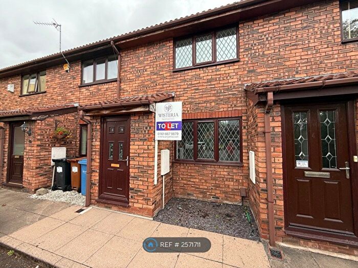 2 Bedroom Terraced House To Rent In Hinton Mews, Stockport, SK1