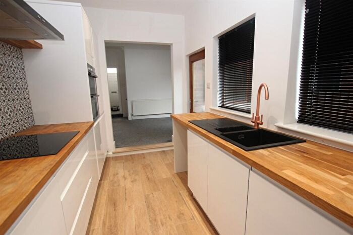 2 Bedroom Terraced House To Rent In Turney Street, The Embankment, NG2