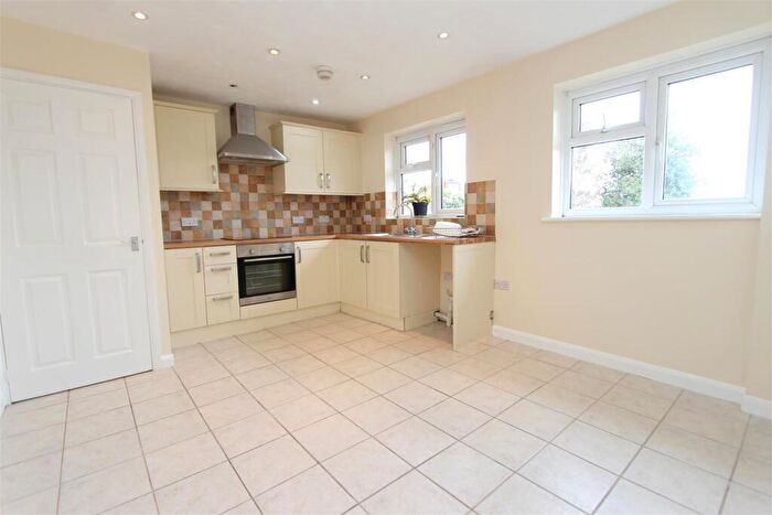 2 Bedroom Flat To Rent In Flat, Canterbury RoadSittingbourneKent, ME10