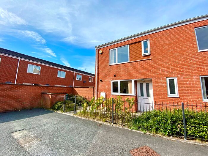 3 Bedroom Property To Rent In Bushmoor Walk, Manchester, M13