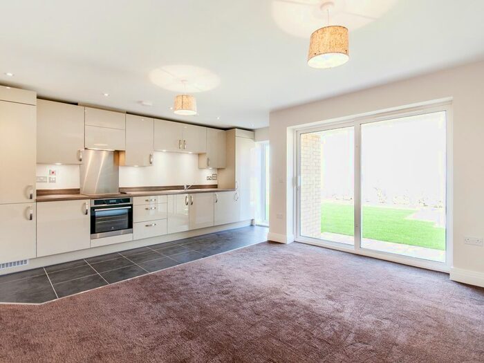 2 Bedroom Flat To Rent In Northcourt Road, Abingdon, OX14