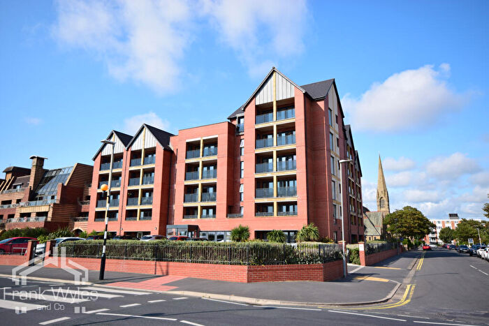 2 Bedroom Flat For Sale In Orchid Court, - South Promenade, Lytham St. Annes, Lancashire, FY8
