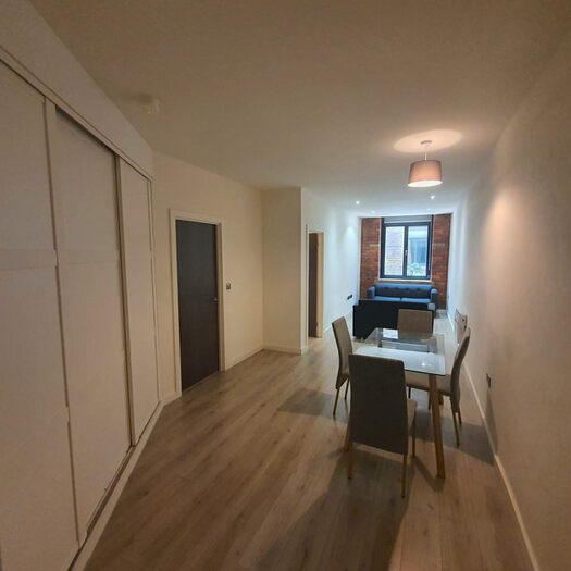 3 Bedroom Apartment To Rent In Conditioning House, Cape Street, Bradford, Yorkshire, BD1