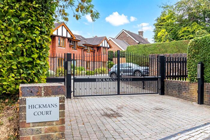 2 Bedroom Flat For Sale In Denmans Lane, Lindfield, RH16