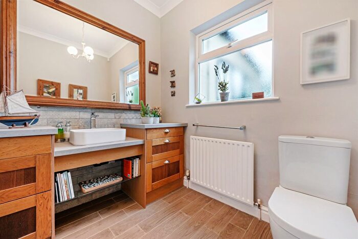 4 Bedroom Detached House For Sale In Macclesfield Road, Prestbury, Macclesfield, SK10