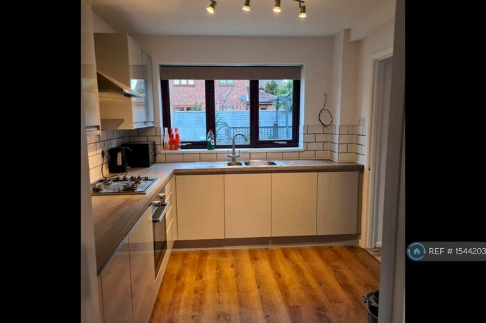 4 Bedroom Detached House To Rent In Stanier Road, Corby, NN17