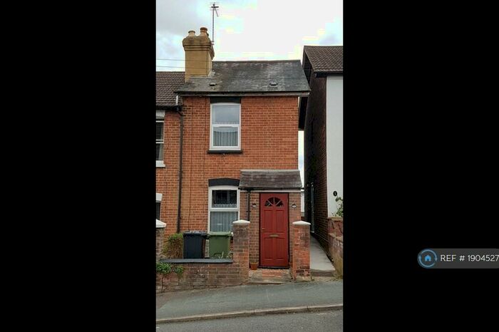 3 Bedroom Semi-Detached House To Rent In Ludlow Road, Guildford, GU2