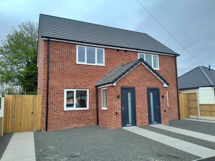 2 Bedroom Semi-Detached House To Rent In Milnercroft, Retford, DN22