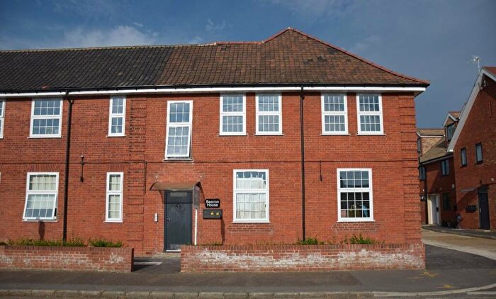 1 Bedroom Flat To Rent In High Road West, Felixstowe, IP11