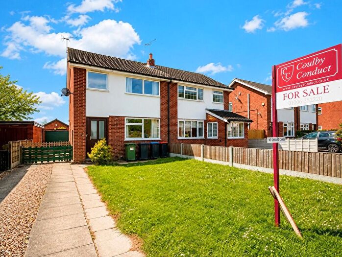 3 Bedroom Semi-Detached House For Sale In Shelley Avenue, Wincham, Northwich, CW9