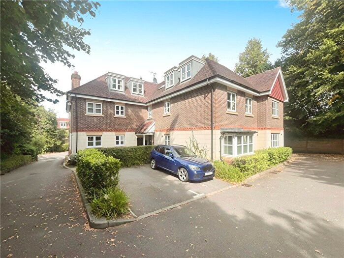 2 Bedroom Apartment For Sale In Glendower, Crowthorne Road, Bracknell, RG12