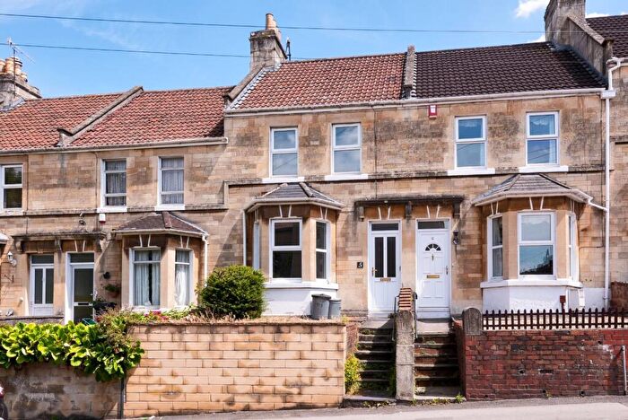 4 Bedroom Terraced House To Rent In Lansdown View, Twerton, Bath, BA2