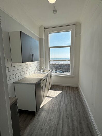 1 Bedroom Terraced House To Rent In Marine Parade, Dawlish, EX7